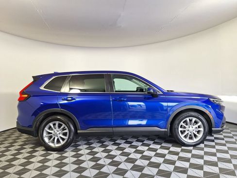 Used 2023 Honda CR-V EX image 4