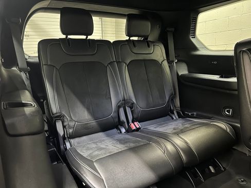 Used 2023 Jeep Grand Cherokee L Laredo AWD/4WD image 10