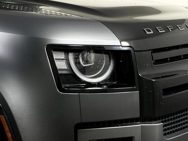 New 2026 Land Rover Defender 130 V8 AWD/4WD image 14