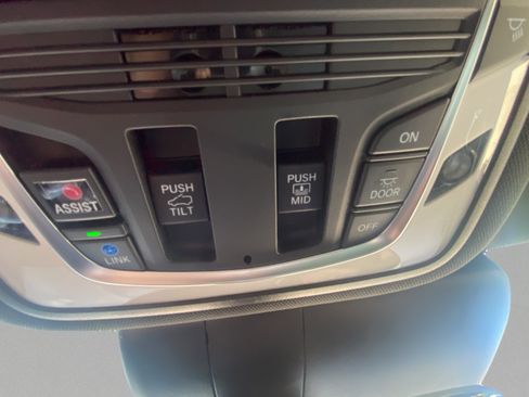 Used 2024 Acura RDX A-Spec AWD/4WD image 19