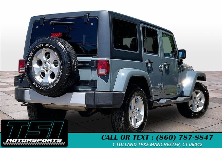 Used 2014 Jeep Wrangler Unlimited Sahara w/ Dual Top Group AWD/4WD image 2