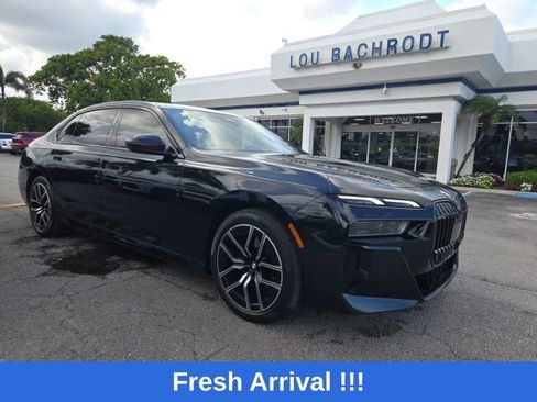 Used 2023 BMW 740i RWD image 1
