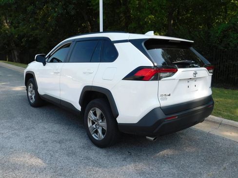 Used 2023 Toyota RAV4 XLE w/ Convenience Package FWD image 3