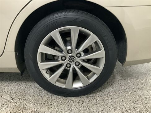 Used 2016 Toyota Camry XLE w/ Protection Package (Q2) FWD image 10