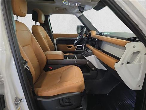 Certified 2024 Land Rover Defender 110 S AWD/4WD image 10