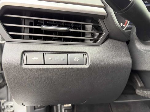 Used 2025 Nissan Altima 2.5 SV w/ SV Special Edition Package FWD image 33