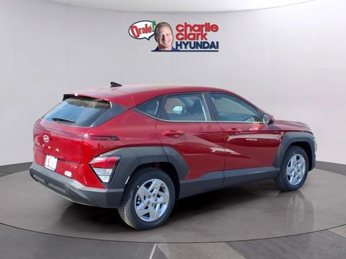 New 2026 Hyundai Kona SE FWD image 5