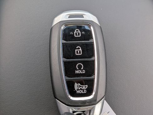 Certified 2025 Hyundai Venue SEL image 27