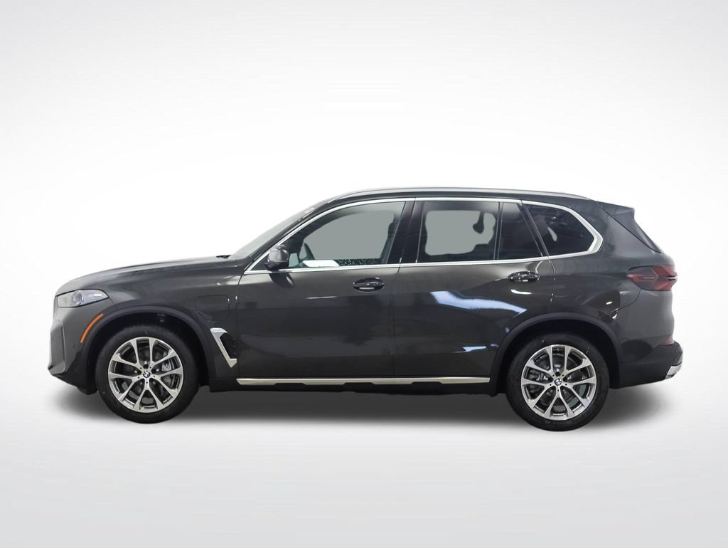Used 2026 BMW X5 xDrive50e w/ Climate Comfort Package AWD/4WD image 2