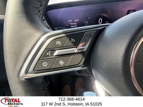 Used 2025 Buick Enclave Preferred AWD/4WD image 23