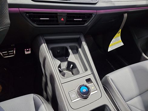 New 2026 Volkswagen Tiguan SE R-Line FWD image 23