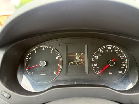 Used 2011 Volkswagen Jetta SE FWD image 11