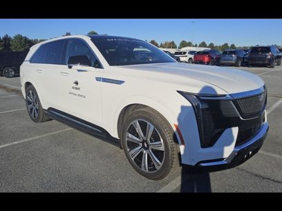 Used 2025 Cadillac Escalade IQ Luxury 2