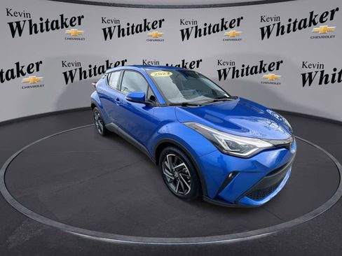 Used 2022 Toyota C-HR Limited image 2