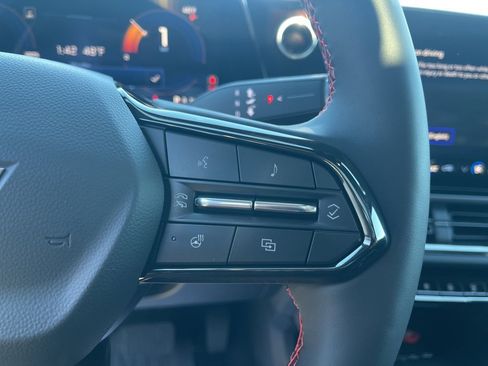 New 2025 Chevrolet Equinox EV RS image 23