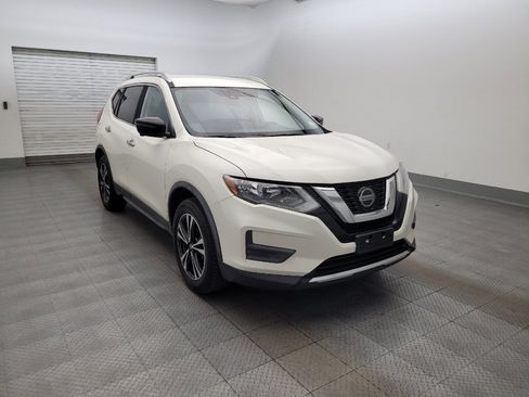 Used 2019 Nissan Rogue SV w/ Premium Package FWD image 13