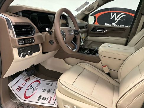New 2026 GMC Yukon Denali w/ Sun & Power Step Package AWD/4WD image 9
