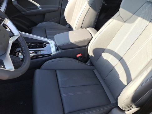 New 2025 Audi Q5 Premium Plus image 18