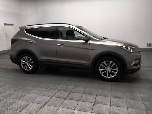 Used 2018 Hyundai Santa Fe Sport 2.0T FWD image 11