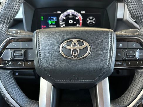 Used 2024 Toyota Tundra Limited image 24