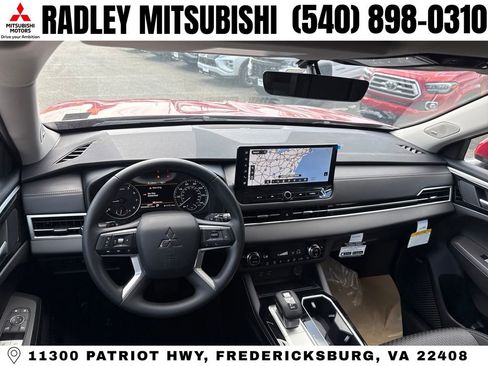 New 2026 Mitsubishi Outlander ES image 14