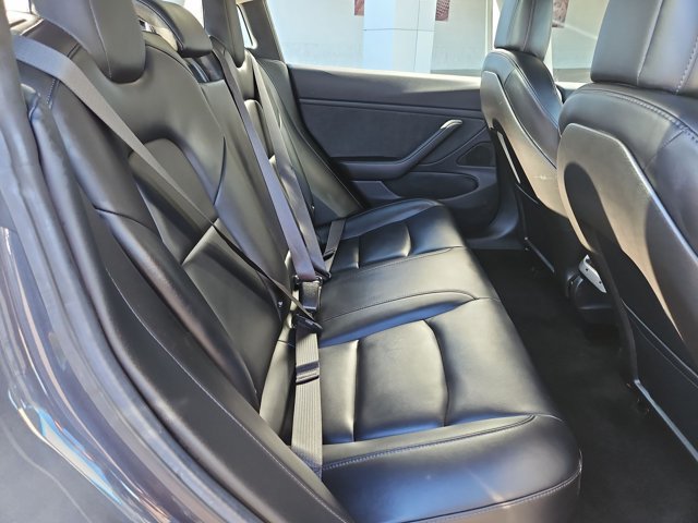 Used 2018 Tesla Model 3 Long Range RWD image 27