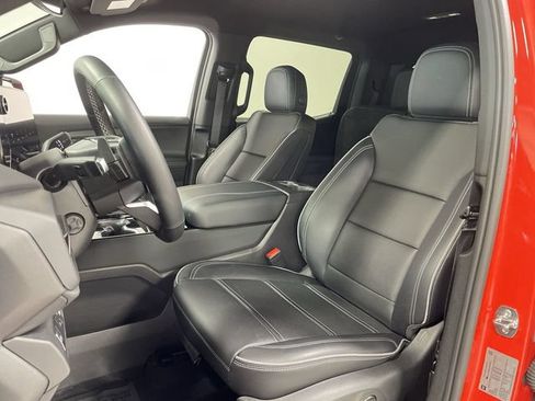 Certified 2025 Chevrolet Silverado EV LT AWD/4WD image 11