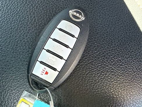 Used 2023 Nissan Altima 2.5 SR w/ SR Premium Package FWD image 20