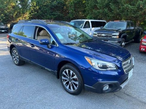 Used 2017 Subaru Outback 2.5i Limited AWD/4WD image 3