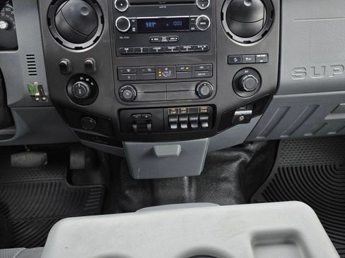Used 2013 Ford F250 XL w/ PWR Equipment Group AWD/4WD image 15