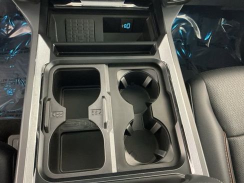 Certified 2025 Ford F450 Lariat w/ FX4 Off-Road Package image 22