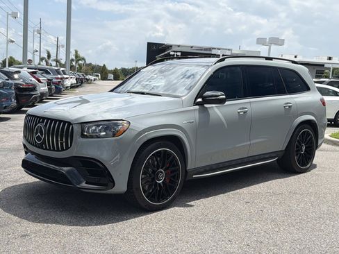 Used 2024 Mercedes-Benz GLS 63 AMG 4MATIC image 7