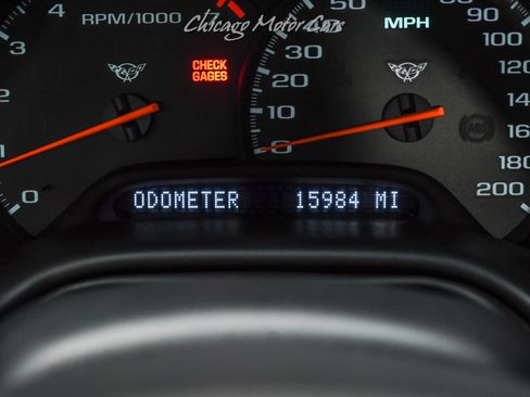 Used 1999 Chevrolet Corvette Coupe w/ Lighting Pkg RWD image 11