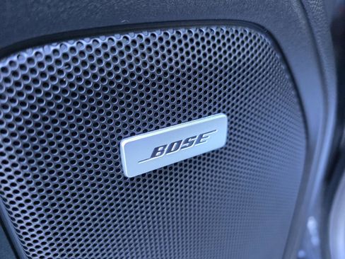 Used 2022 Chevrolet Silverado 1500 High Country image 12