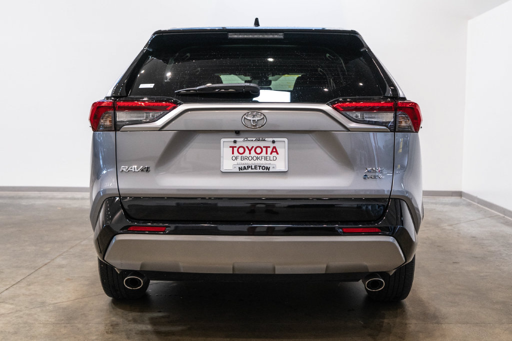 Certified 2025 Toyota RAV4 XSE AWD/4WD image 8