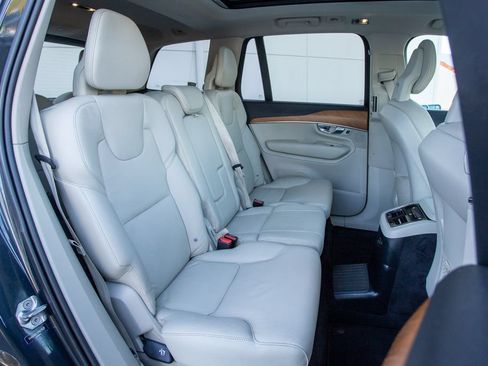 Used 2021 Volvo XC90 T8 Inscription Expression w/ Protection Package Premier AWD/4WD image 23