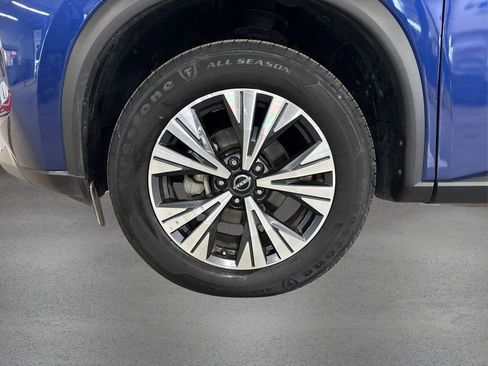 Certified 2023 Nissan Rogue SV image 12