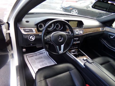 Used 2015 Mercedes-Benz E 350 4MATIC Sedan image 9