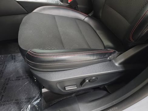 Certified 2025 Ford Escape ST-Line Select AWD/4WD image 26