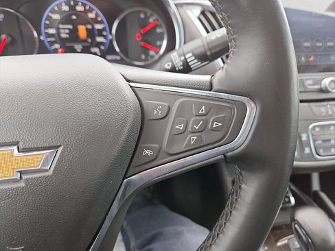 Used 2024 Chevrolet Malibu LT FWD image 16