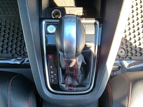 Used 2017 Volkswagen Jetta GLI FWD image 46