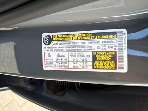 Certified 2025 Volkswagen Atlas Peak Edition SE image 31