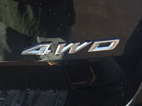 Used 2025 Ford Explorer ST-Line image 9