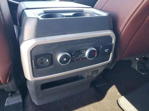 Used 2023 Ford Expedition Limited image 13