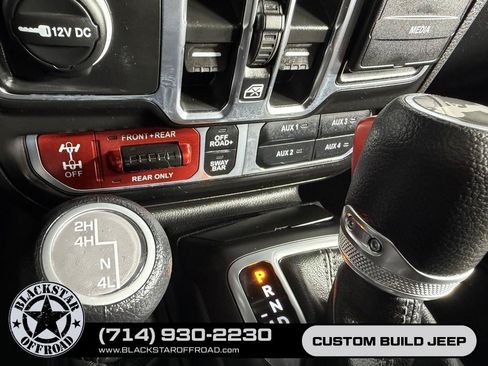 Used 2026 Jeep Wrangler Unlimited Rubicon AWD/4WD image 25