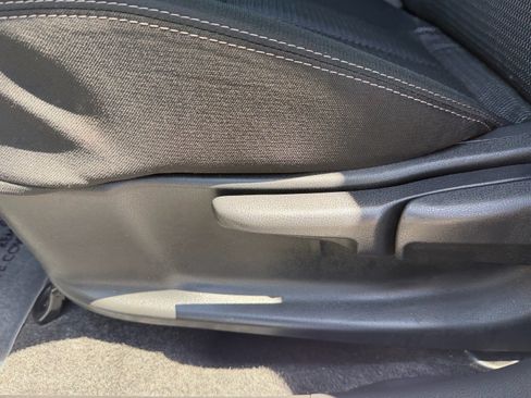 Used 2019 Nissan Versa SV FWD image 20