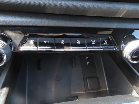 Certified 2025 Chevrolet Silverado EV RST AWD/4WD image 37