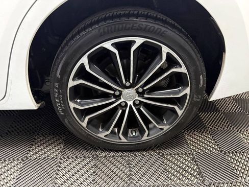 Used 2015 Toyota Corolla S image 13