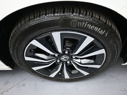 Certified 2024 Honda Civic EX-L image 13