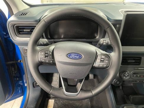 New 2025 Ford Maverick Lariat w/ Black Appearance Package image 14